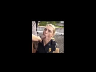 policewoman sucks